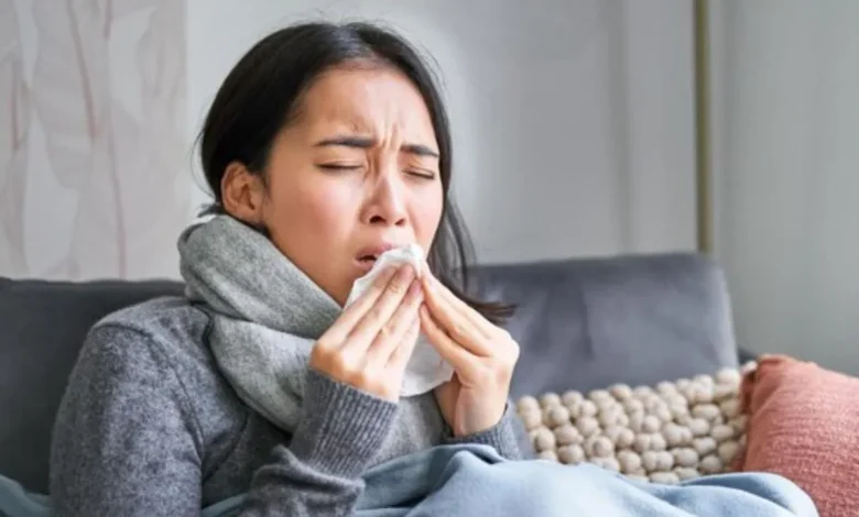 Pneumonia Symptoms: निमोनिया के मामले बढ़ रहे हैं, भारी पड़ सकता है इन लक्षणों को नजरअंदाज करना