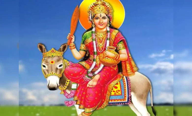 Sheetala Ashtami 2025: कब है शीतला अष्टमी? जानें पूजा की सही तिथि और शुभ मुहूर्त