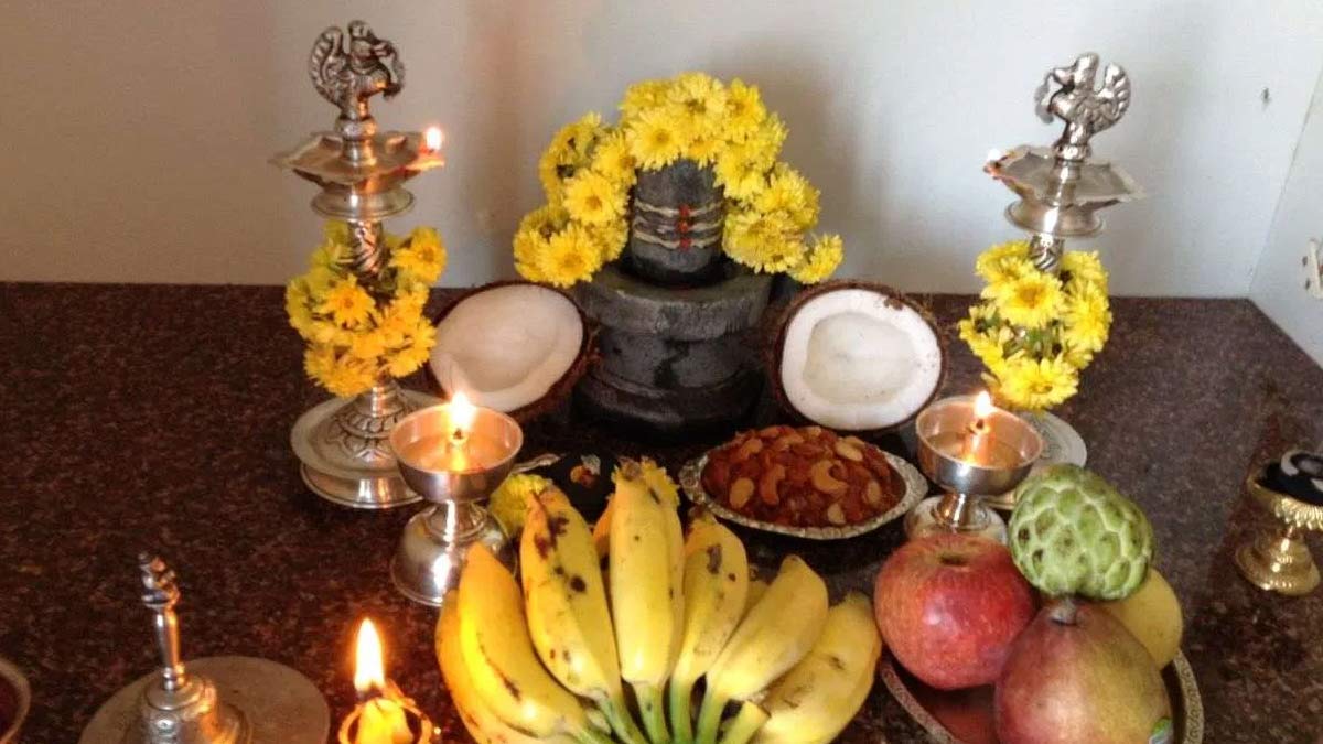 Shiv Puja: शिव की पूजा में इन चीजों का इस्तेमाल भूलकर भी न करें, वरना भोलेनाथ आपसे नाराज हो जाएंगे