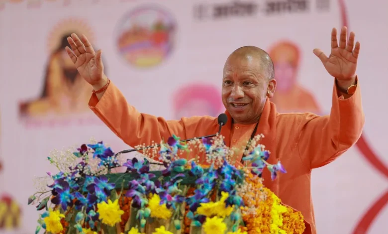 CM Yogi Adityanath 13 साल बाद आएंगे नाथ संप्रदाय के मंदिर, आगरा को 634 करोड़ रुपये की सौगात देंगे