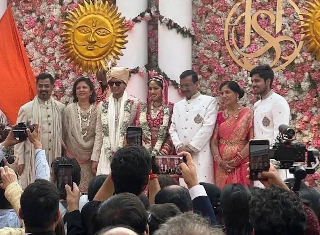 Arvind Kejriwal Daughter Marriage: दिल्ली में अरविंद केजरीवाल की बेटी हर्षिता की शादी हुई, कौन है दूल्हा? जानें 1 Arvind Kejriwal Daughter Marriage: दिल्ली में अरविंद केजरीवाल की बेटी हर्षिता की शादी हुई, कौन है दूल्हा? जानें