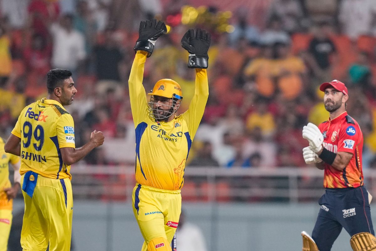IPL 2025: Ms Dhoni ने विकेटकीपिंग में एक नया रिकॉर्ड बनाया, ऐसा करने वाले पहले विकेटकीपर बने