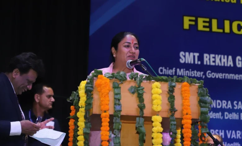 झुग्गीवालों के अच्छे दिन की शुरुआत; CM Rekha Gupta ने 700 करोड़ रुपये की योजना का उद्घाटन किया