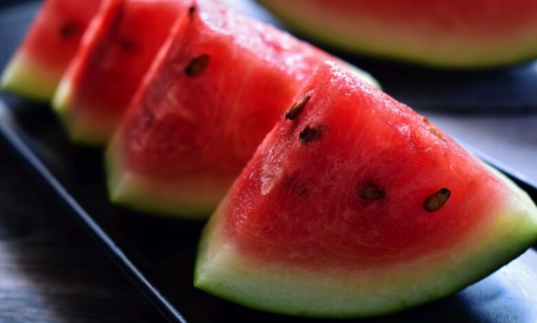 Watermelon Seeds Benefits: अगर गलती से तरबूज के बीज खा जाएं, तो क्या आपको पता है कि शरीर को फायदा होगा या नुकसान?