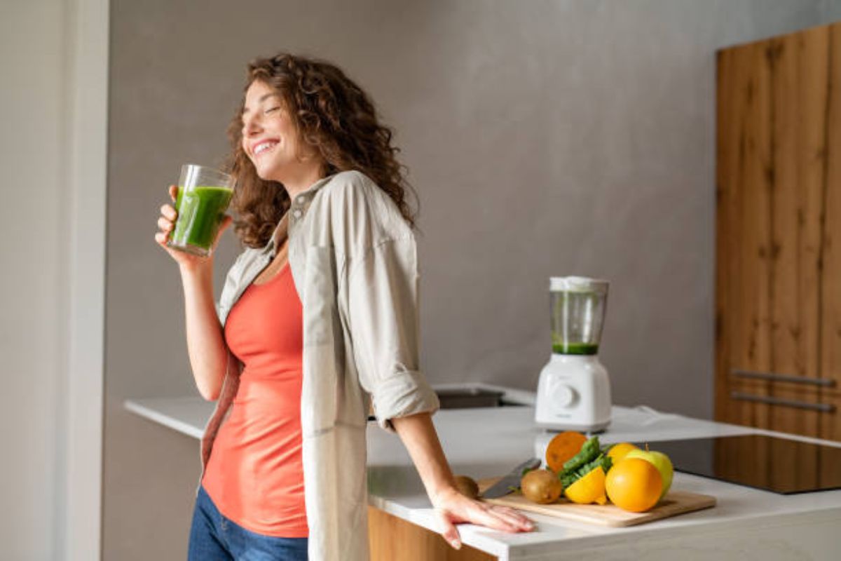 Health News: रोज सुबह खाली पेट इन देसी ड्रिंक्स पीने से तेजी से वजन कम होगा और अन्य अद्भुत सेहत लाभ मिलेंगे