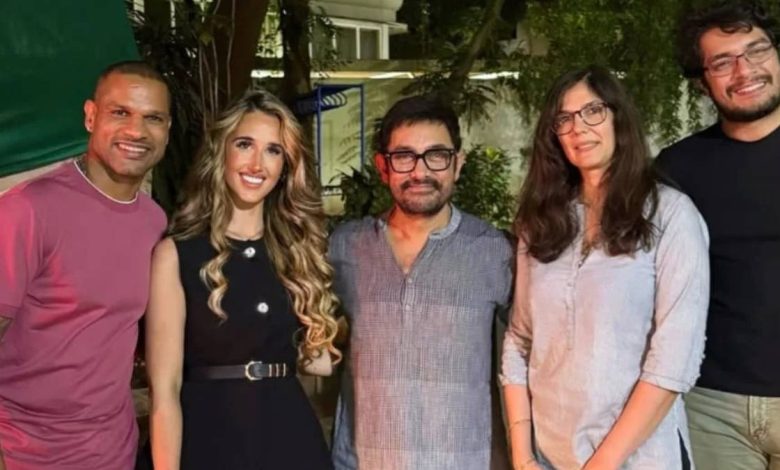 वायरल हो गई फोटो, Aamir Khan के पास Shikhar Dhawan अपनी गर्लफ्रेंड को लिए पहुंचे, लेडी लव गौरी से मुलाकात की