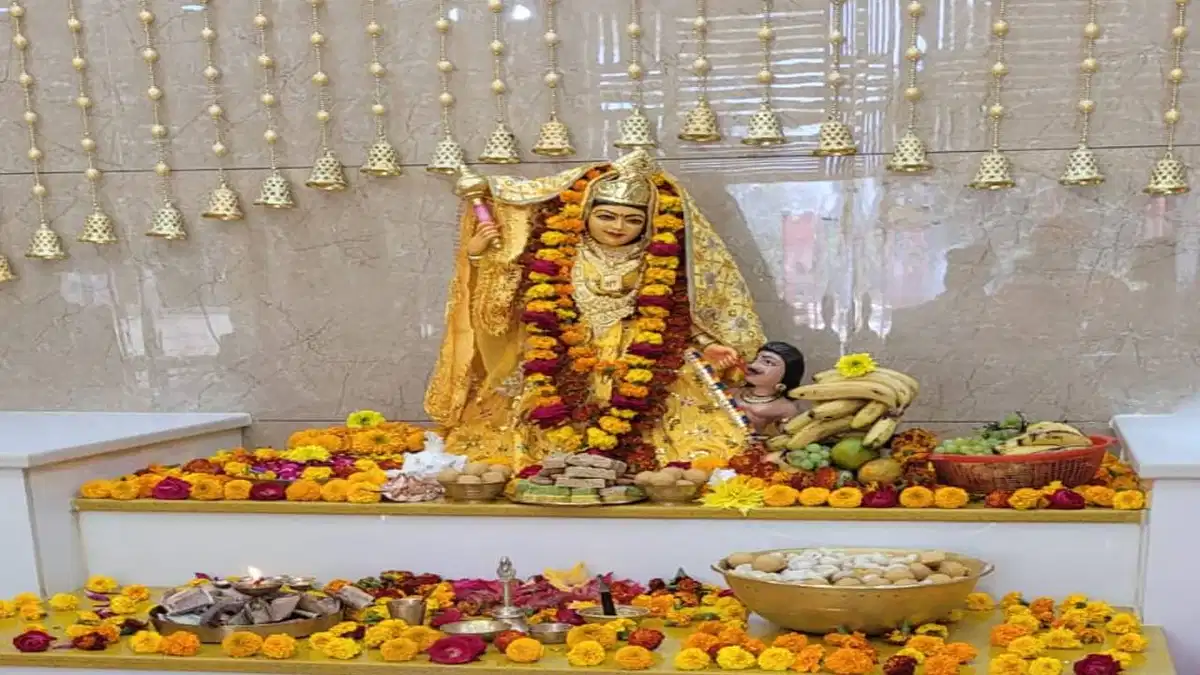 Bagalamukhi Jayanti 2025: बगलामुखी जयंती कब मनाई जाती है? इस तरह देवी मां की पूजा करें