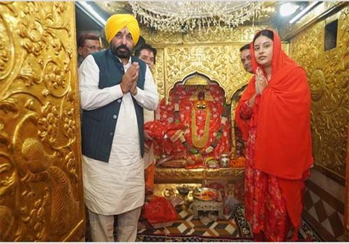 CM Bhagwant Mann ने श्री माता नैना देवी जी के दर्शन किये, पंजाब से नशे के दानव को खत्म करने का आशीर्वाद मांगा