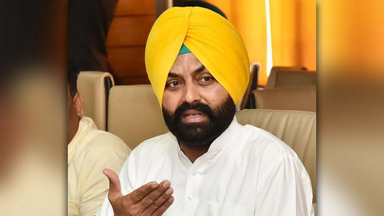Transport Minister Laljit Singh Bhullar ने पंजाब में ईवी बसों और इको-सिस्टम को बढ़ावा देने की घोषणा की