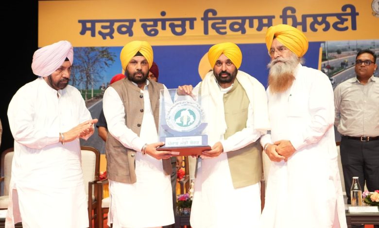 ठेकेदारों को CM Bhagwant Mann की गारंटी; कोई भी रिश्वत मांगने की हिम्मत नहीं करेगा