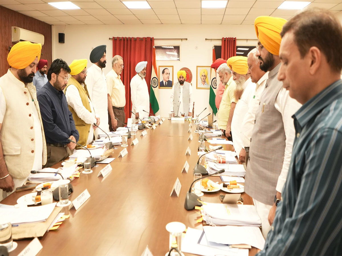 CM Bhagwant Mann के नेतृत्व वाली कैबिनेट ने पहलगाम हमले के शहीदों को श्रद्धांजलि दी