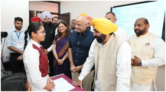 CM Bhagwant Mann की अभिभावकों ने राज्य में शिक्षा के नए युग की शुरुआत के लिए सराहना की