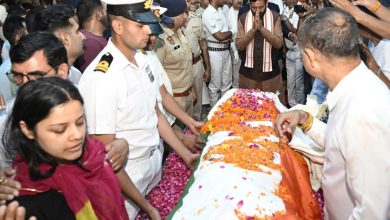 CM Nayab Saini ने भारत माता के जयकारों के बीच सैन्य सम्मान के साथ लेफ्टिनेंट विनय नरवाल को दी श्रद्धांजलि