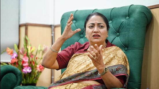 New Excise Policy: मुख्यमंत्री रेखा गुप्ता ने स्पष्ट रूप से कहा कि आबकारी विभाग को बर्दाश्त नहीं किया जाएगा।