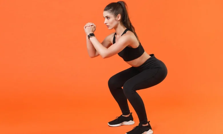 Squats Health Benefits: ये उठक-बैठक वर्कआउट फैट कटर का काम करता है, जिससे चर्बी तेजी से गायब हो जाती है और शरीर को ये अतिरिक्त लाभ मिलते हैं 1 Squats Health Benefits