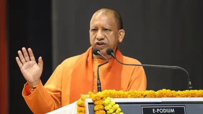 UP News: योगी सरकार ने बिगड़े मौसम पर अलर्ट जारी किया, अफसरों को किसानों को लेकर सख्त निर्देश दिए 1 UP News: योगी सरकार ने बिगड़े मौसम पर अलर्ट जारी किया, अफसरों को किसानों को लेकर सख्त निर्देश दिए