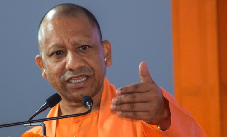यूपी में आंधी-तूफान ने भारी नुकसान किया; CM Yogi Adityanath ने मृतकों के परिवारों को आर्थिक सहायता देने का ऐलान किया 1 यूपी में आंधी-तूफान ने भारी नुकसान किया; CM Yogi Adityanath ने मृतकों के परिवारों को आर्थिक सहायता देने का ऐलान किया