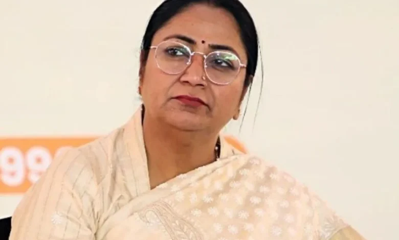CM Rekha Gupta ने बताया दिल्ली के मोहल्ला क्लीनिक के कर्मचारियों की नौकरी का क्या होगा