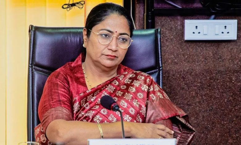 CM Rekha Gupta ने कमेटी बनाई, इन परिवारों को मुआवजा मिलेगा, दिल्ली की रेखा सरकार की बड़ी पहल