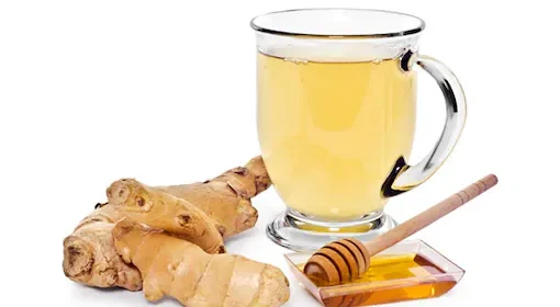 Turmeric and Honey Water: सुबह-सुबह गुनगुने पानी में इन दो चीजों को मिलाकर पीने से पेट की सेहत सुधर जाएगी 1 Turmeric and Honey Water: सुबह-सुबह गुनगुने पानी में इन दो चीजों को मिलाकर पीने से पेट की सेहत सुधर जाएगी