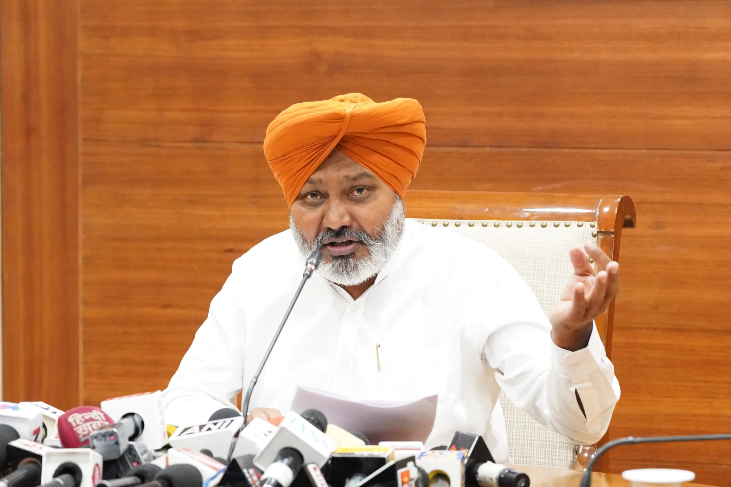 Harpal Singh Cheema: आप सरकार ने कड़ा प्रहार किया; रु. 1,549 करोड़ के फर्जी लेनदेन का भंडाफोड़