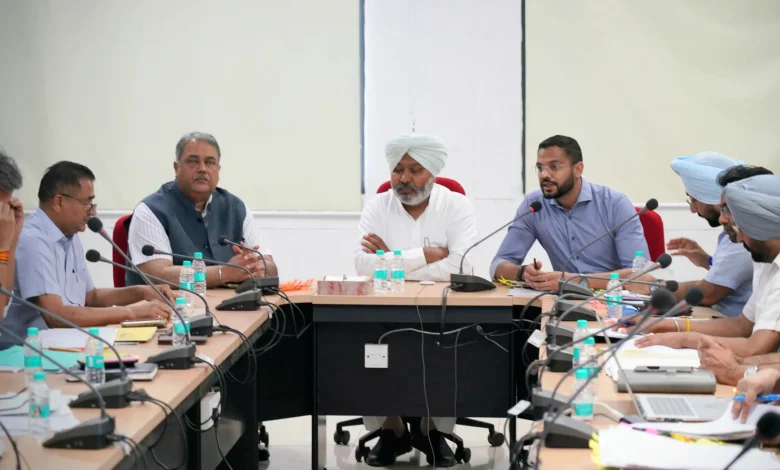 Harpal Singh Cheema: आप सरकार अवैध शराब पर जीरो टॉलरेंस नीति अपनाती है 1 Harpal Singh Cheema: आप सरकार अवैध शराब पर जीरो टॉलरेंस नीति अपनाती है