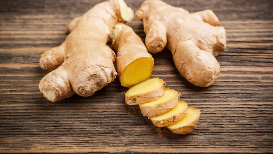 Ginger Health Benefits: इस गंभीर बीमारी में अदरक का सेवन बहुत फायदेमंद है, लेकिन इसका सही उपयोग कैसे करें? जान लें