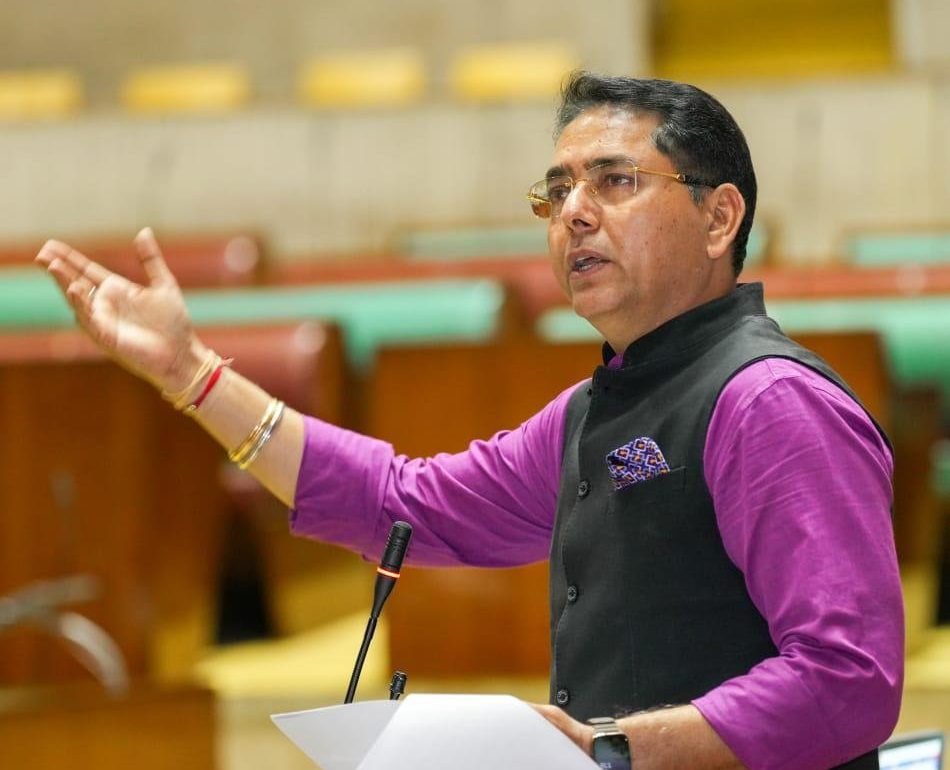 आप प्रदेश अध्यक्ष Aman Arora ने पंजाब के हितों को नुकसान पहुंचाने के लिए केंद्र सरकार की आलोचना की