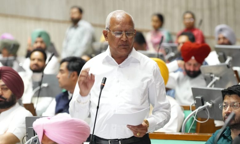 पंजाब ने रेखा खींची; मंत्री Barinder Kumar Goyal ने बीबीएमबी की आलोचना की, हरियाणा को अतिरिक्त पानी देने से इनकार किया