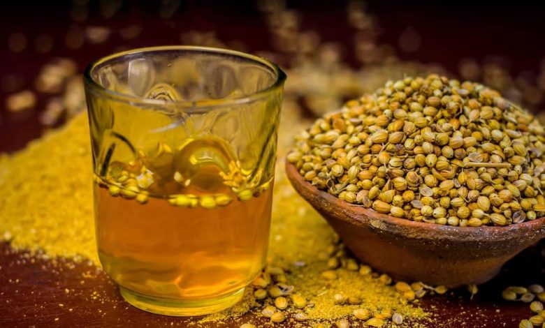 Coriander Water Benefits: किस अंग के लिए धनिए का पानी फायदेमंद होता है, सेवन करने का सही तरीका जानें 1 Coriander Water Benefits: किस अंग के लिए धनिए का पानी फायदेमंद होता है, सेवन करने का सही तरीका जानें