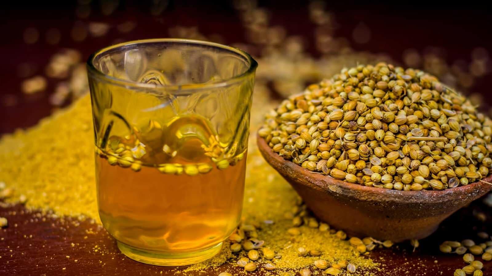Coriander Water Benefits: किस अंग के लिए धनिए का पानी फायदेमंद होता है, सेवन करने का सही तरीका जानें