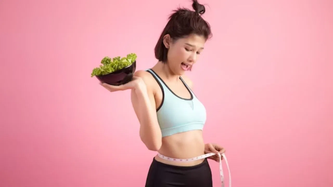 Dieting Problems: आप डायटिंग के चक्कर में कहीं मुसीबत में न पड़ जाएं , डॉक्टर से सही तरीका जानें