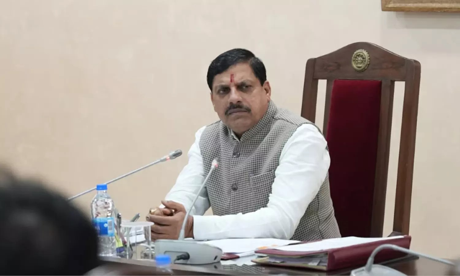 बुरहानपुर में फसलों को नुकसान होने पर CM Mohan Yadav ने बड़ा निर्णय लिया, कहा कि 'हम किसानों के साथ' 12 बुरहानपुर में फसलों को नुकसान होने पर CM Mohan Yadav ने बड़ा निर्णय लिया, कहा कि 'हम किसानों के साथ'