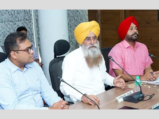 Gurmeet Singh Khudian: विविधीकरण के बीज बोना, पंजाब खरीफ मक्का को बढ़ावा देने के लिए 200 किसान मित्र नियुक्त करेगा
