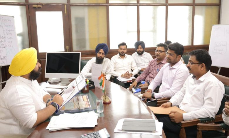 Harjot Singh Bains ने एनएचएआई अधिकारियों को श्री कितरपुर साहिब-नंगल राजमार्ग परियोजना में तेजी लाने के निर्देश दिए