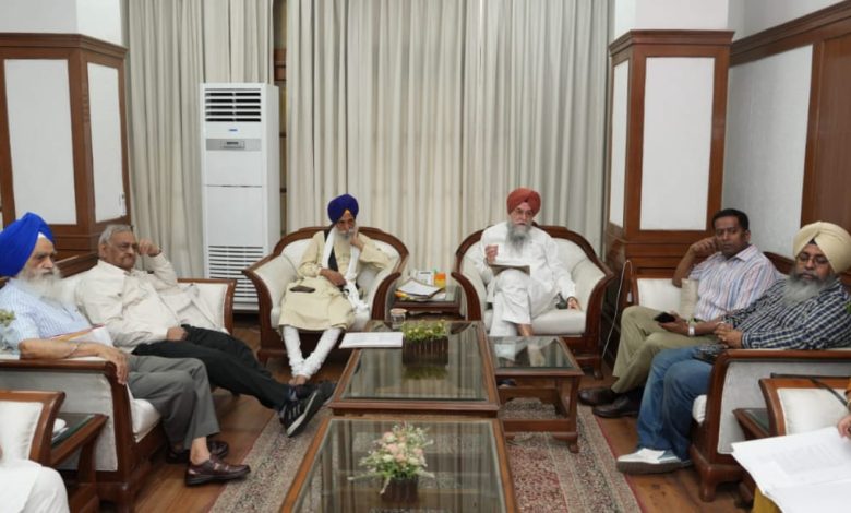 Kultar Singh Sandhwan ने पंजाबी विश्वविद्यालय को निर्देश दिए, 'महान कोष' पर विशेषज्ञ समिति की रिपोर्ट दो सप्ताह में प्रस्तुत करें