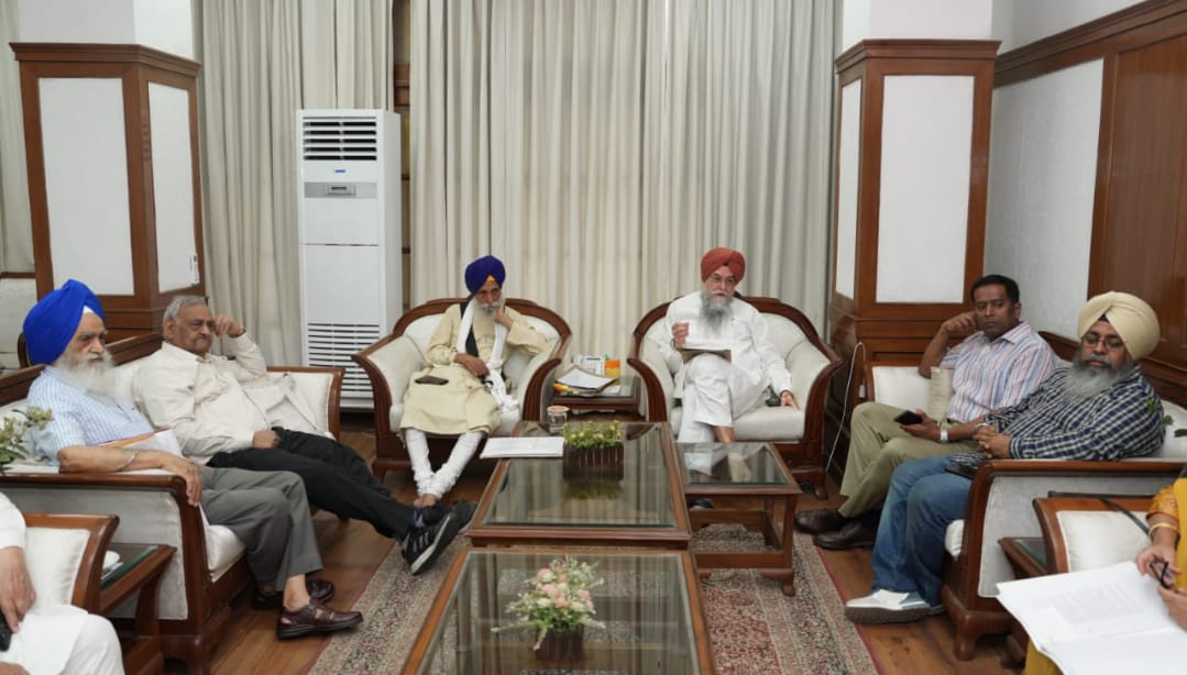 Kultar Singh Sandhwan ने पंजाबी विश्वविद्यालय को निर्देश दिए, 'महान कोष' पर विशेषज्ञ समिति की रिपोर्ट दो सप्ताह में प्रस्तुत करें