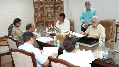 लाल चंद कटारूचक ने वन विभाग के अधिकारियों को शहरी वानिकी परियोजना तैयार करने के निर्देश दिए