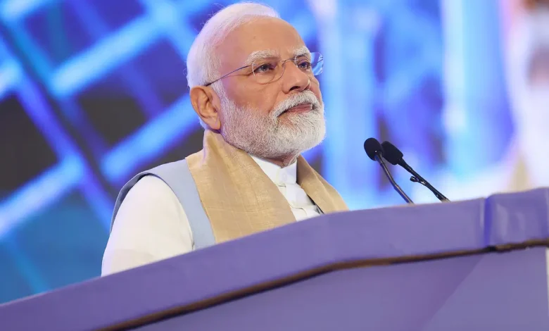 PM Narendra Modi ने 62,000 करोड़ रुपये से अधिक की मेगा इंफ्रास्ट्रक्चर परियोजनाओं की समीक्षा की