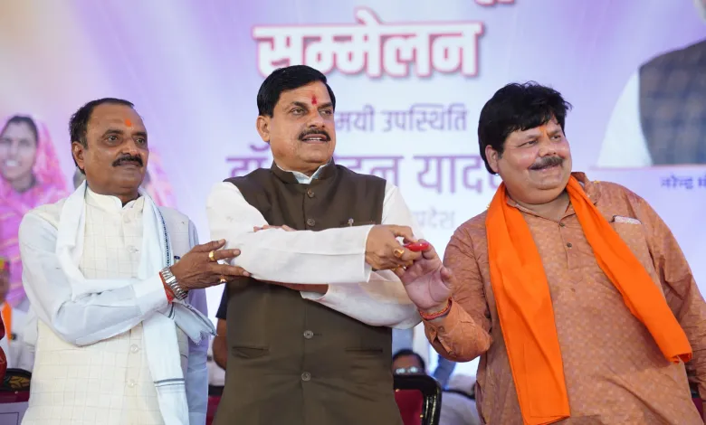 CM Mohan Yadav ने भिंड जिले के लहार में महिला स्व-सहायता समूह सम्मेलन को किया संबोधित 1 CM Mohan Yadav ने भिंड जिले के लहार में महिला स्व-सहायता समूह सम्मेलन को किया संबोधित