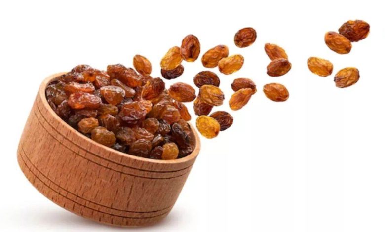Munakka Health benefits: मुनक्का किस अंग के लिए फायदेमंद है और इसे खाने का सही तरीका क्या है?