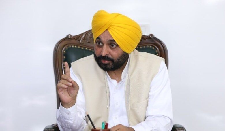 CM Bhagwant Mann का तीखा हमला; अकाली दल की राजनीति झूठ, ड्रग्स और गैंगस्टरों पर टिकी है