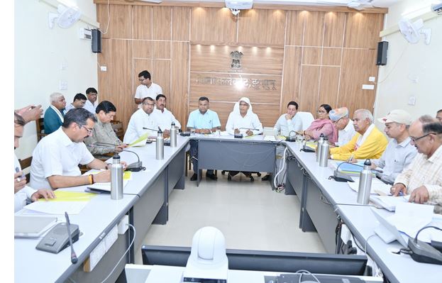 जलदाय मंत्री कन्हैयालाल चौधरी: बजट घोषणा में पेयजल से संबंधित कार्यों को 15 दिवस के भीतर स्वीकृत करें