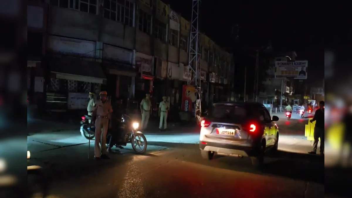 India Pak Ceasefire News 2025: ब्लैकआउट से राहत मिलने के बाद कैसे हैं हालात, राजस्थान के जैसलमेर सहित कई जिलों में आज स्कूल बंद रहेंगे