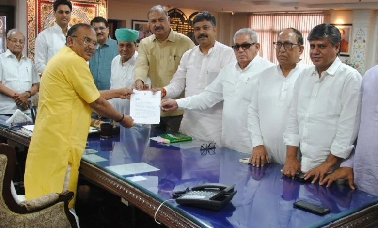 विधानसभा अध्यक्ष वासुदेव देवनानी ने महाधिवक्ता को विधिक राय भेजे जाने को किया निर्दिष्ट 1 विधानसभा अध्यक्ष वासुदेव देवनानी ने महाधिवक्ता को विधिक राय भेजे जाने को किया निर्दिष्ट