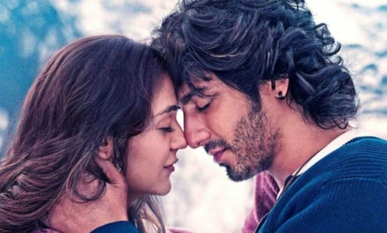 Saiyaara Teaser: अनन्या पांडे के भाई अहान की पहली फिल्म 'सैयारा' का टीजर आउट, इस एक्ट्रेस के साथ रोमांस करते हुए नजर आए