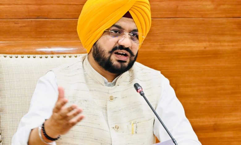 Tarunpreet Singh Sond ने औचक निरीक्षण किया, बजट में घोषित ग्रामीण कायाकल्प कार्यों की प्रगति की निगरानी की 1 Tarunpreet Singh Sond ने औचक निरीक्षण किया, बजट में घोषित ग्रामीण कायाकल्प कार्यों की प्रगति की निगरानी की