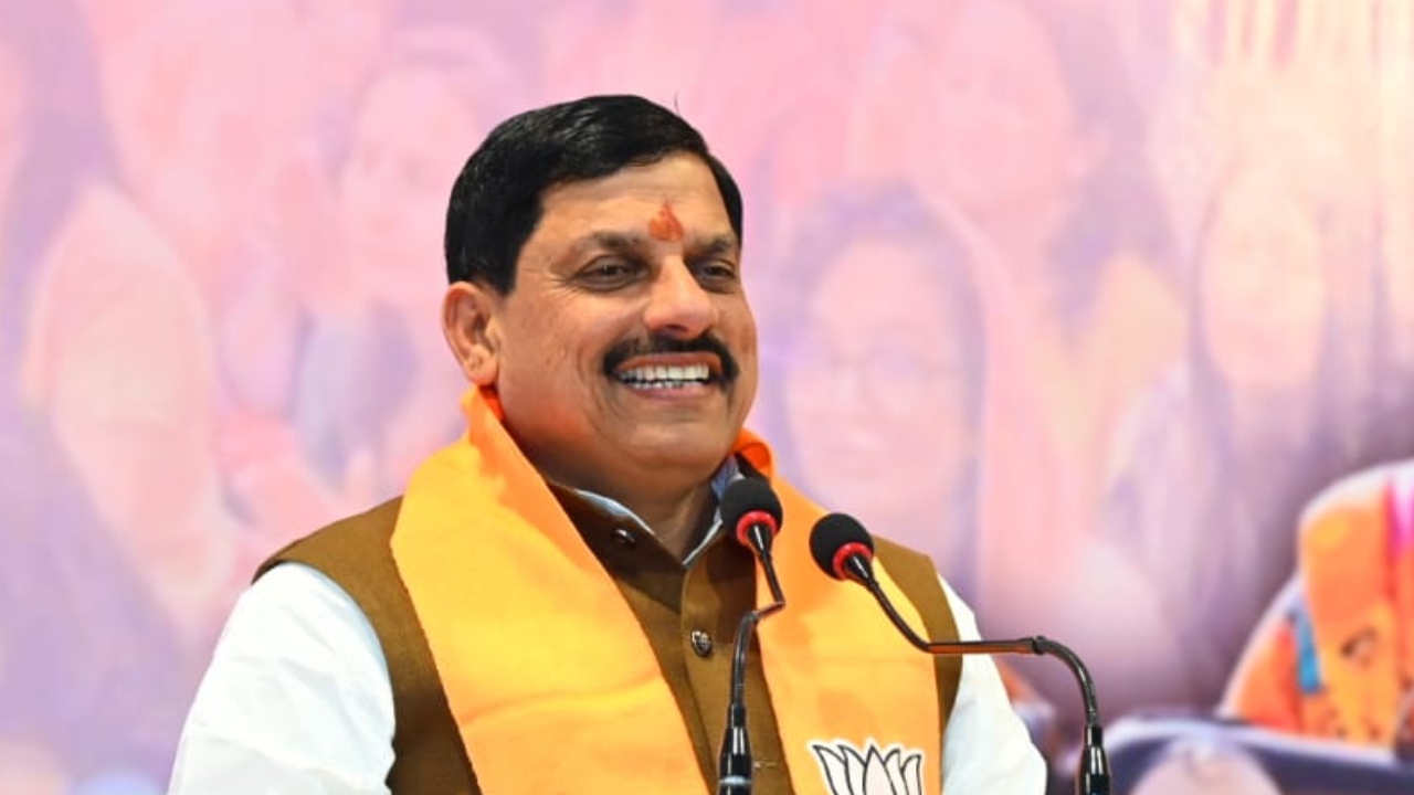 CM Mohan Yadav ने कांग्रेस को चुनौती दी, "क्या उनमें इतना साहस है कि वह मथुरा में भी भगवान कृष्ण.." 12 CM Mohan Yadav ने कांग्रेस को चुनौती दी, "क्या उनमें इतना साहस है कि वह मथुरा में भी भगवान कृष्ण.."