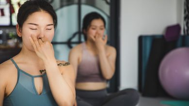 Yoga For Breathing: इन योगासनों का अभ्यास सांस की समस्याओं को हल करेगा
