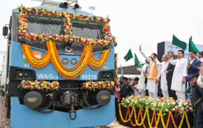 Maruti Suzuki Manesar Rail Siding: CM सैनी और रेल मंत्री ने मानेसर में मारुति सुजुकी रेल साइडिंग का शुभारंभ किया 1 Maruti Suzuki Manesar Rail Siding: CM सैनी और रेल मंत्री ने मानेसर में मारुति सुजुकी रेल साइडिंग का शुभारंभ किया
